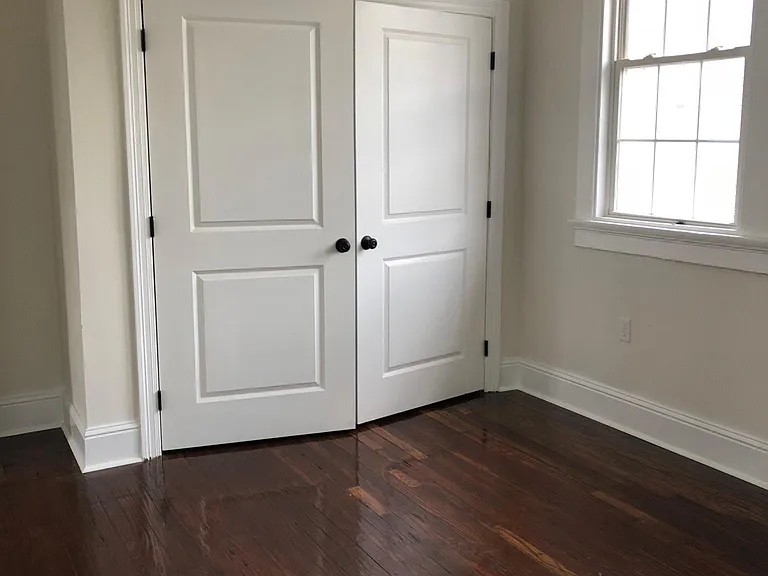 2110 Amelia St — Photo 9
