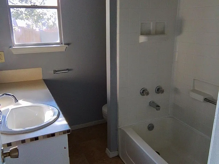 410 Saddle Dr — Photo 27
