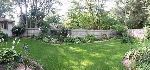 3rd image of 1526 Oak St