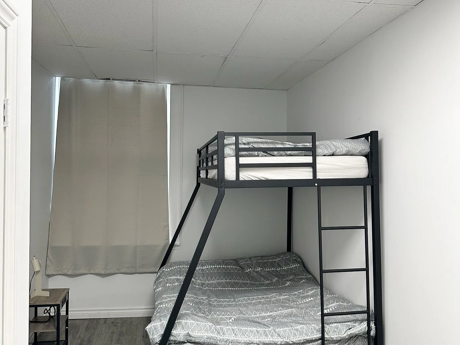 3 bed, $1,980 — Photo 4