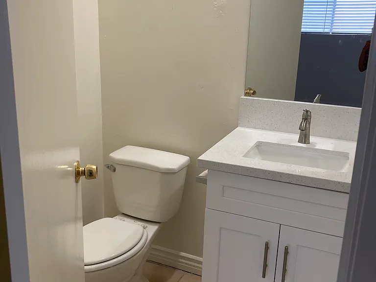 119 Driftwood St #13 — Photo 9