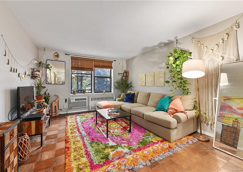 1st image of 60 Barker St APT 325