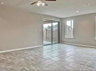 8527 Golden Field Dr, Rosenberg, TX 77469