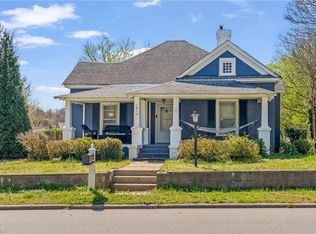 1815 Golden Gate Dr, Greensboro, NC 27405