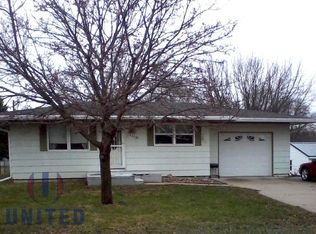 1110 19th St, Hawarden, IA 51023