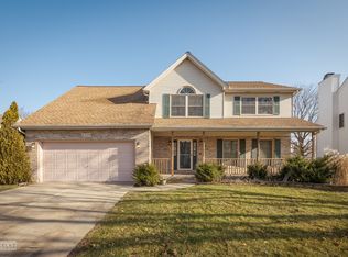 1559 Colorado Ave, Aurora, IL 60506