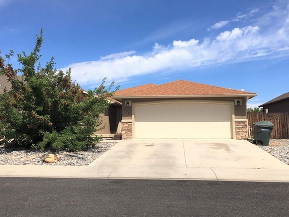 1st image of 422 Bear Dance Dr