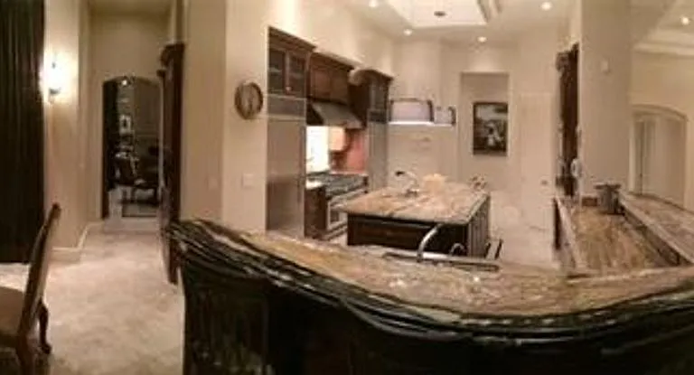 8741 Newport Isle Ct — Photo 4