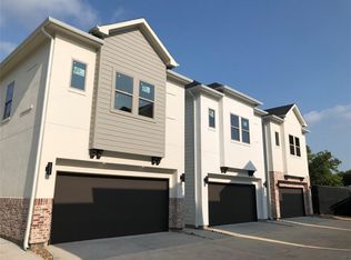 810 Thornton Rd, Houston, TX 77018