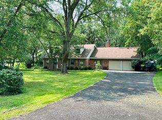 1307 Little John Dr, Elgin, IL 60120