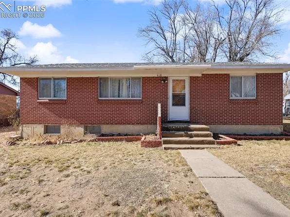 518 Yellowstone Rd, Colorado Springs, CO 80910