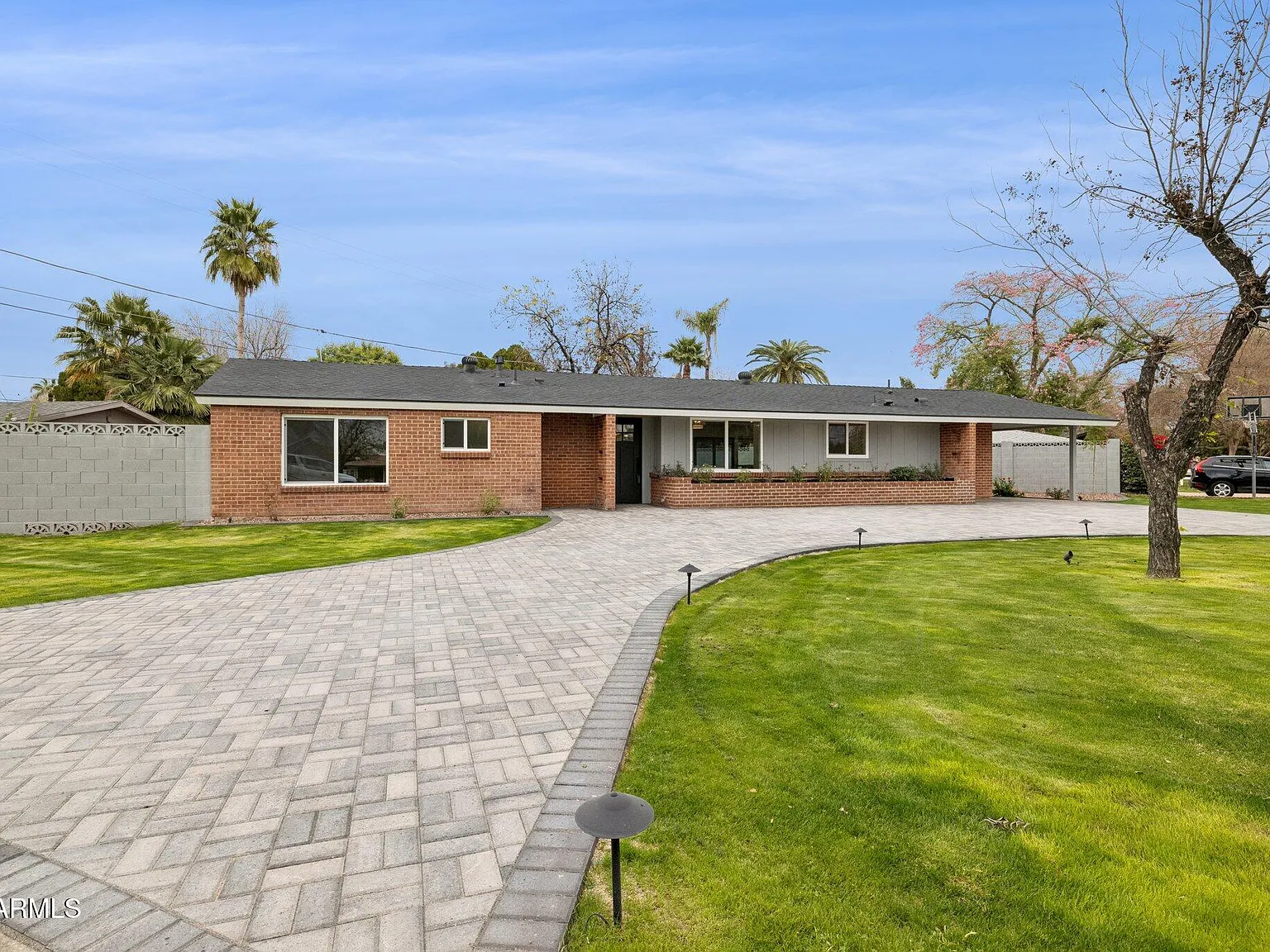 4 bed, 3.0 bath, 1926 sqft, $4,200 — Photo 2