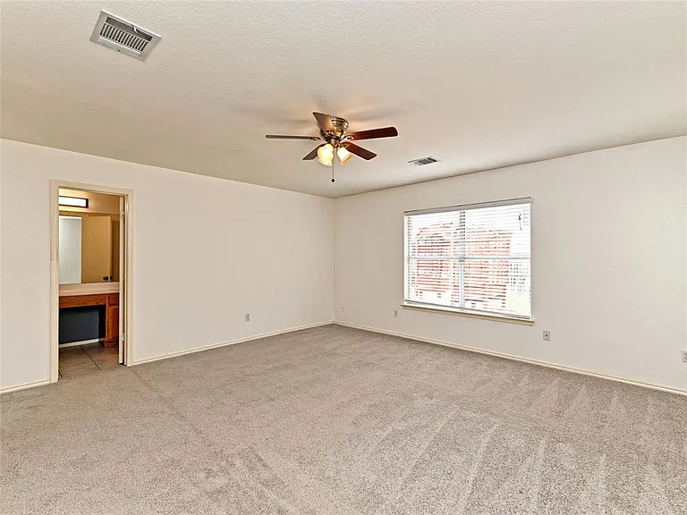 1020 Skylark Hill Ln — Photo 24