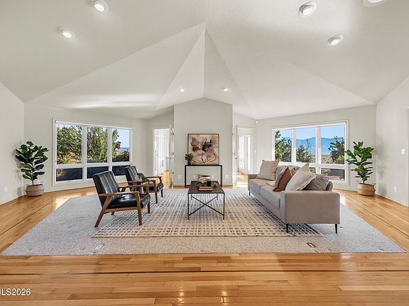 5th image of 2493 E Valley Rd