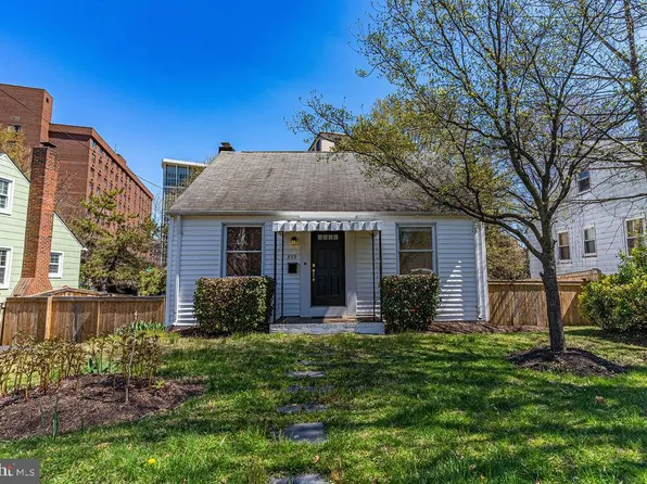 859 N Abingdon St, Arlington, VA 22203