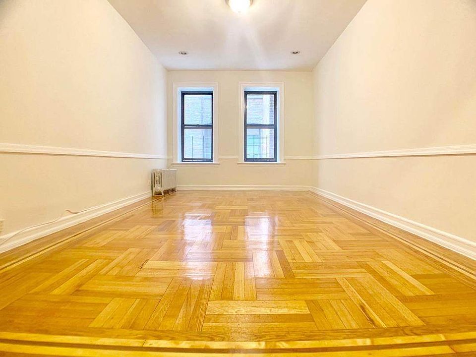 2nd image of 1404 Noble Ave APT 1E