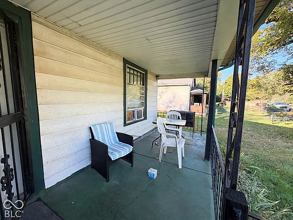 2nd image of 1043 W 36th St