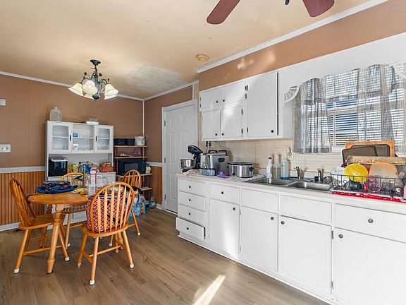 5th image of 3514 Woodridge Dr SE