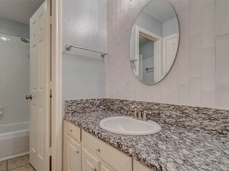 1723 Park Ridge Dr — Photo 21