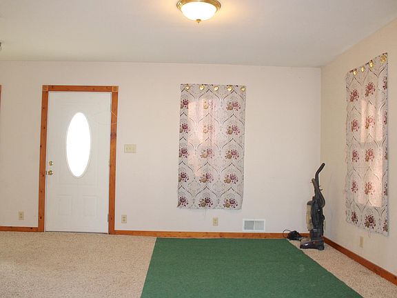 4th image of 10142 225th St