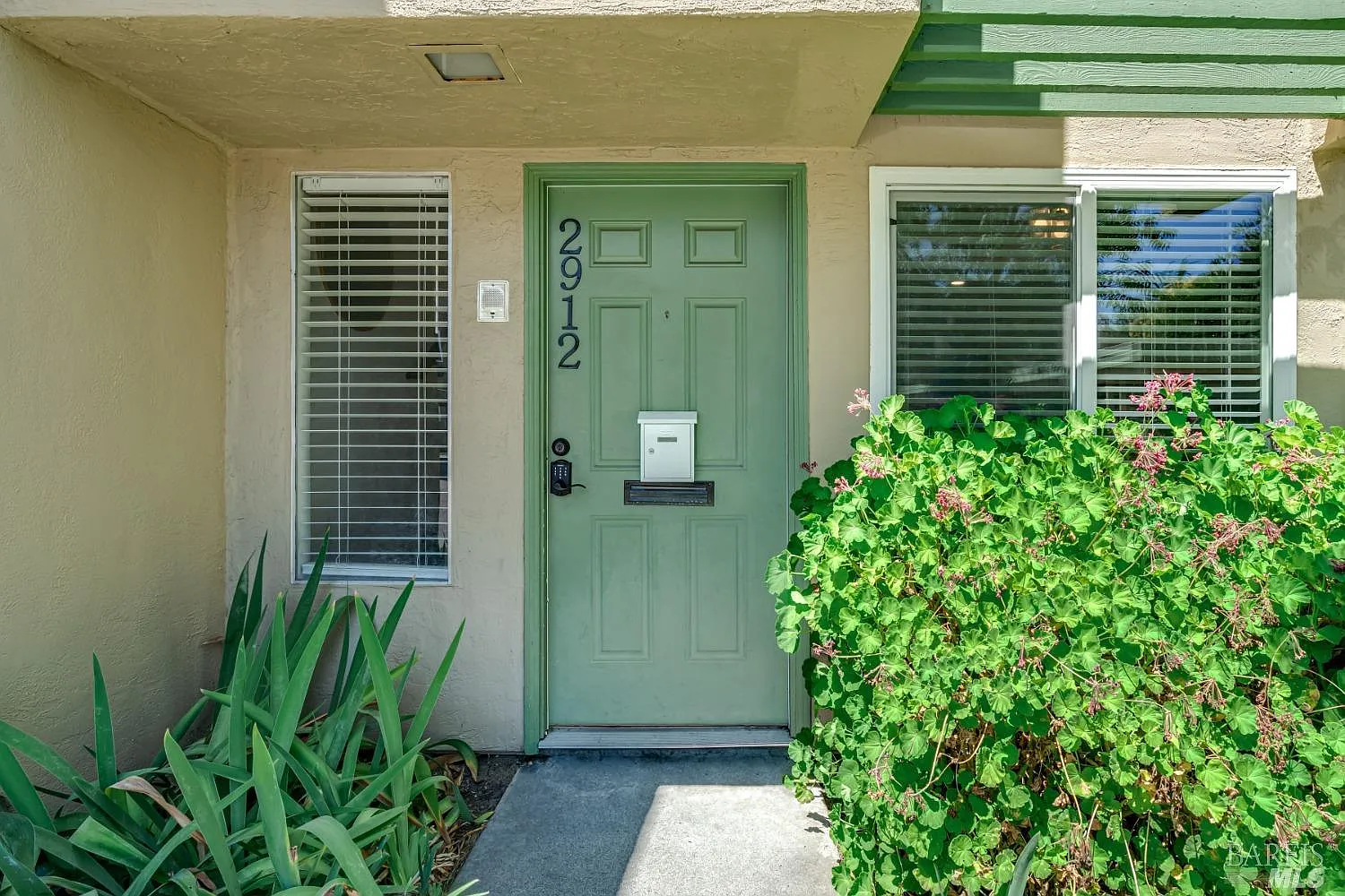 2912 Yulupa Avenue photo 1