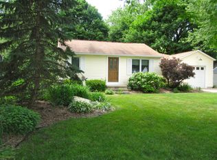 3741 Miramar Ave NE, Grand Rapids, MI 49525