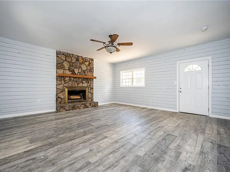 405 Concord Woods Dr SE — Photo 11