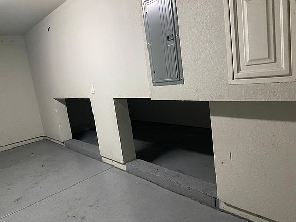 Crawl space in garage