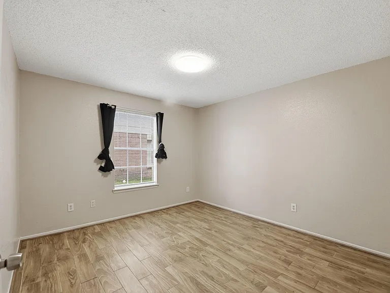 1310 Brenda Ln #A — Photo 11