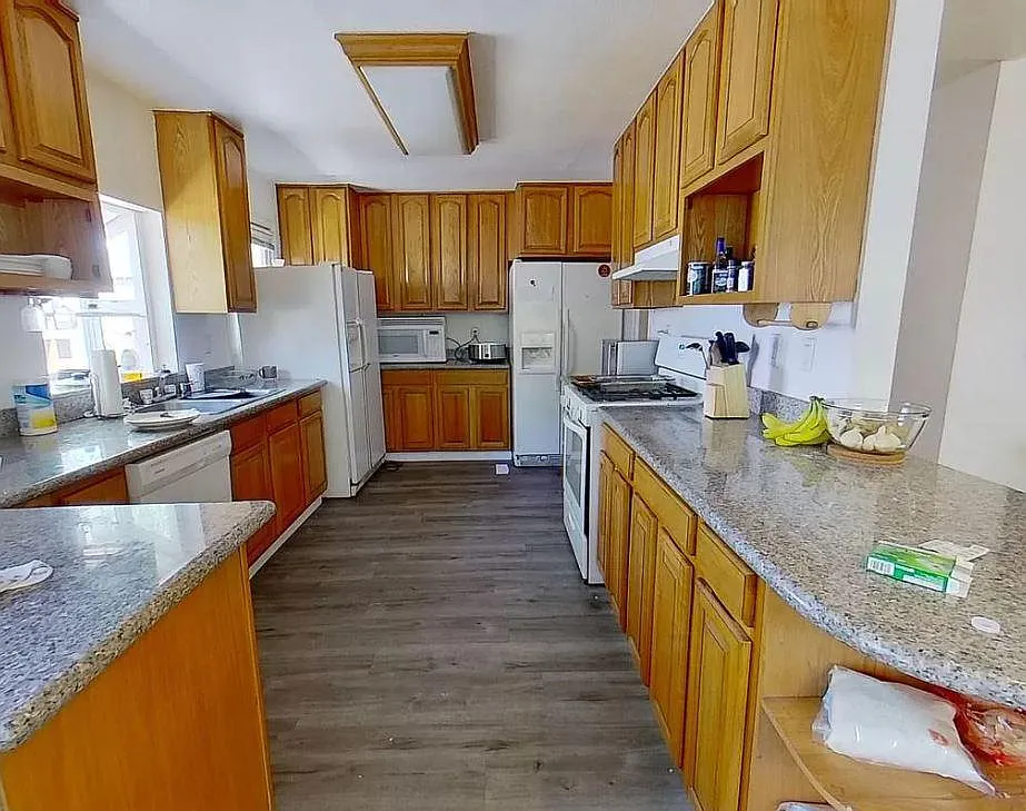 924 Colorado Ave — Photo 4