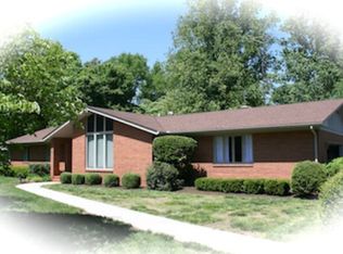 302 Briarwood Dr, Hopkinsville, KY