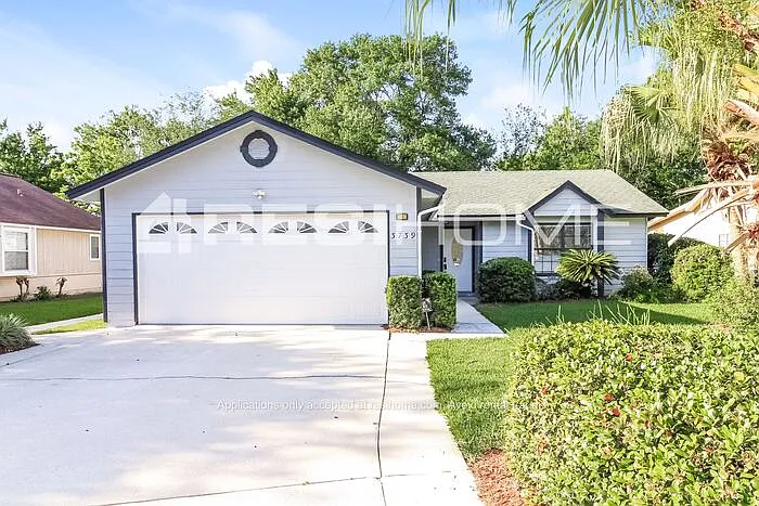3739 Mandarin Woods Dr N — Photo 1