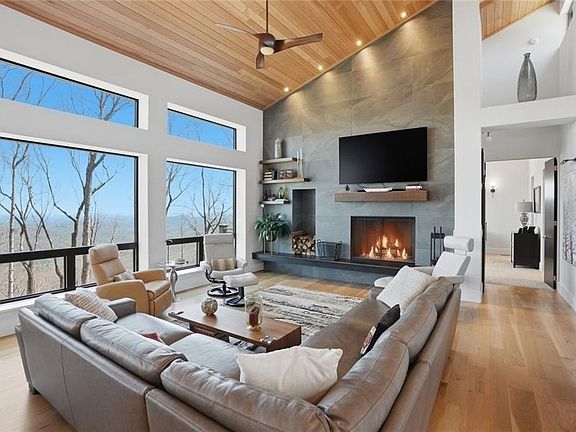 5th image of 7207 Ridgeview Dr