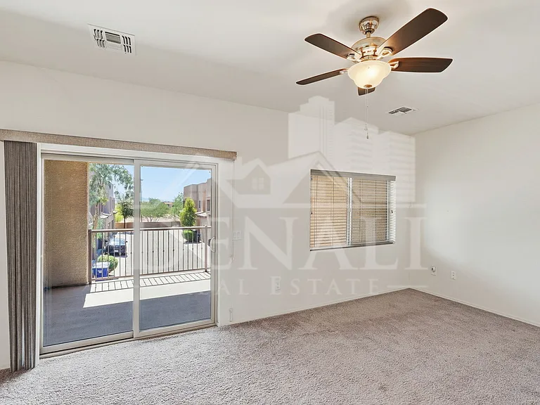 4162 N Thurston Ln #100 — Photo 13