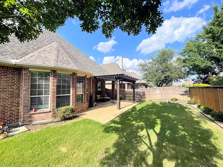 3103 Townsend Dr — Photo 38
