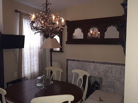 4th image of 711 Carroll St APT 4L