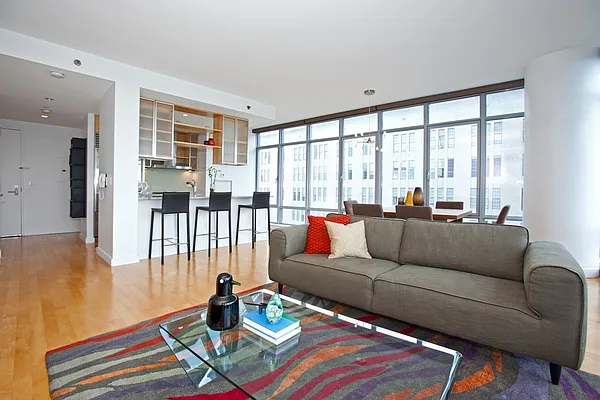 Sold by LG Fairmont Group | media 22