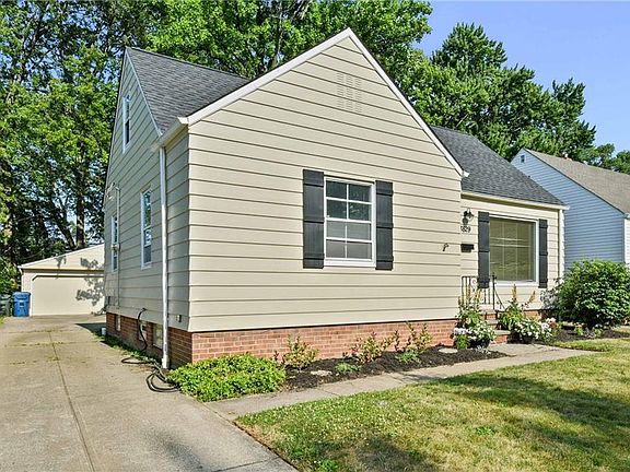 3rd image of 3829 W 210th St