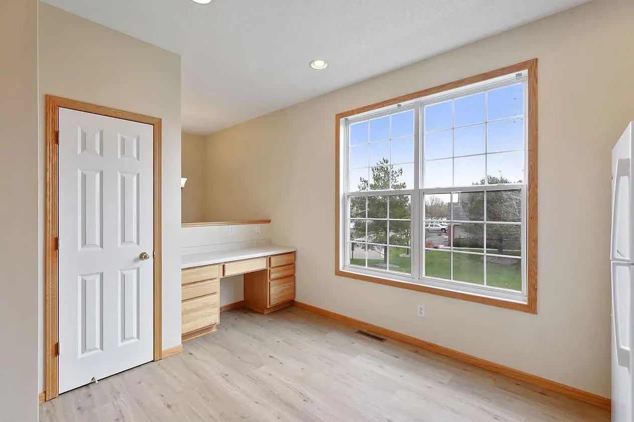 4 bed, 1805 sqft, $2,675 — Photo 2