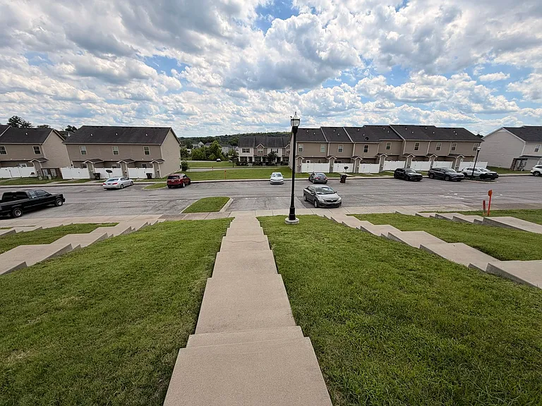 4042 Saddlecreek Way — Photo 23