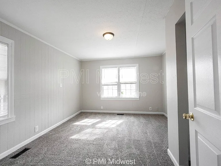 270 S Lasalle St — Photo 10