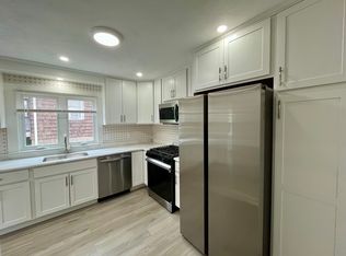 19 Hobbs Ct, Arlington, MA 02476