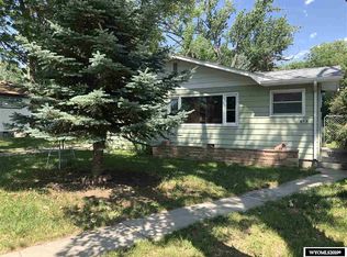 613 S 11th St, Douglas, WY 82633
