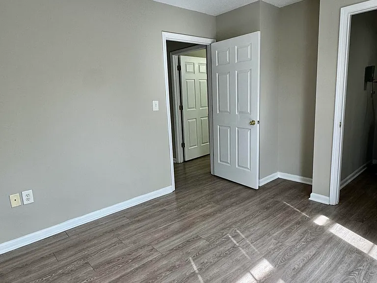 3001 Macgregor Downs Rd #202 — Photo 9