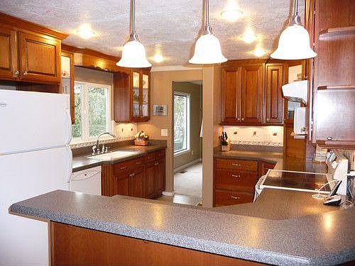 3rd image of 292 NE 20th Pl