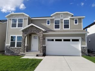 88 W Hackberry Rd, Vineyard, UT 84059