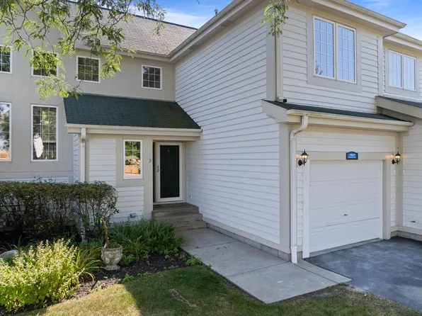 1683 Woodland CIRCLE #12-31, Lake Geneva, WI 53147