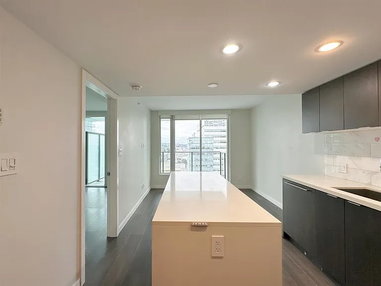 8189 Cambie St #19XX — Photo 7