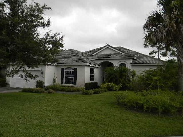 1st image of 504 SW Sanctuary Dr