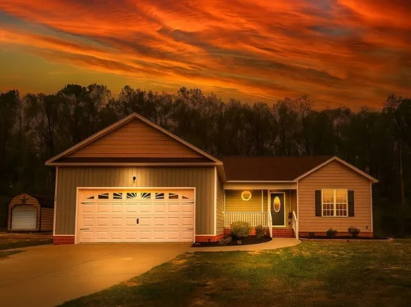 40 Patricia S Vann Ct, Dunn, NC 28334